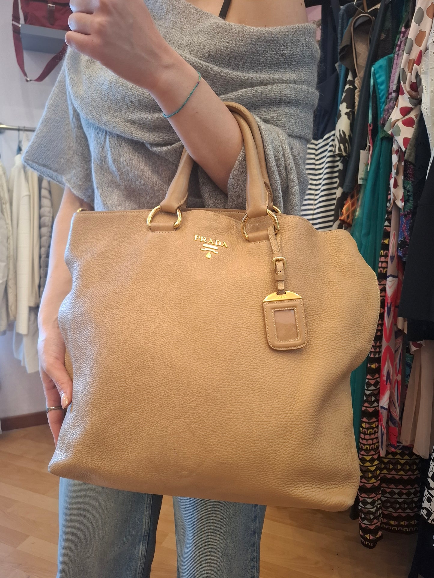 Borsa Prada colore nude