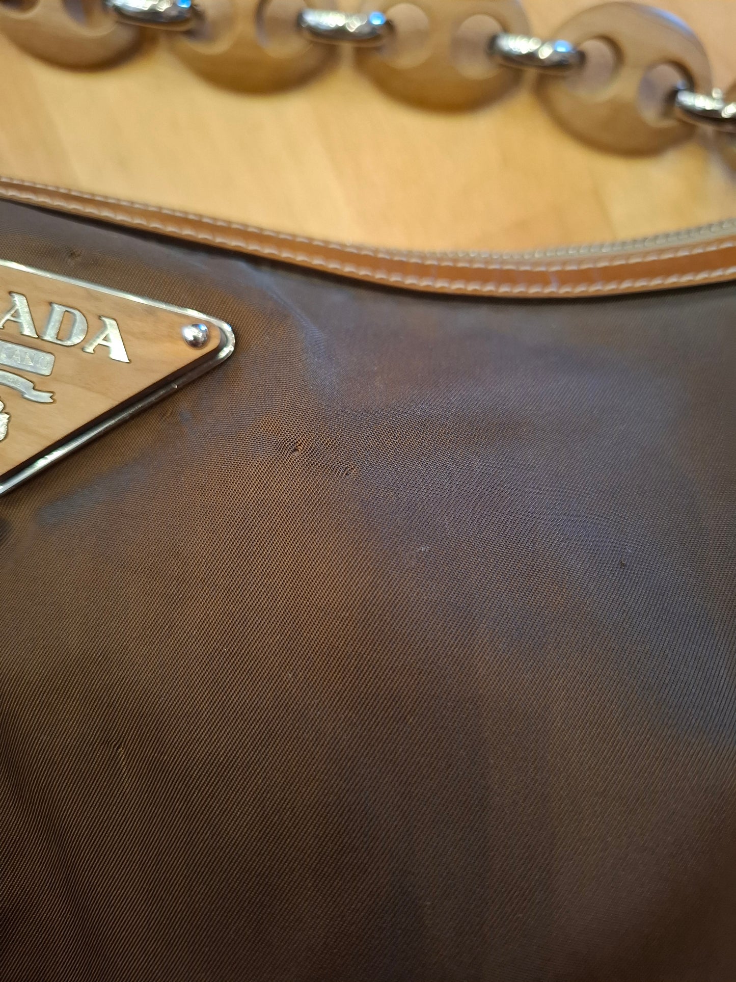 Borsa Prada marrone insertinin legno