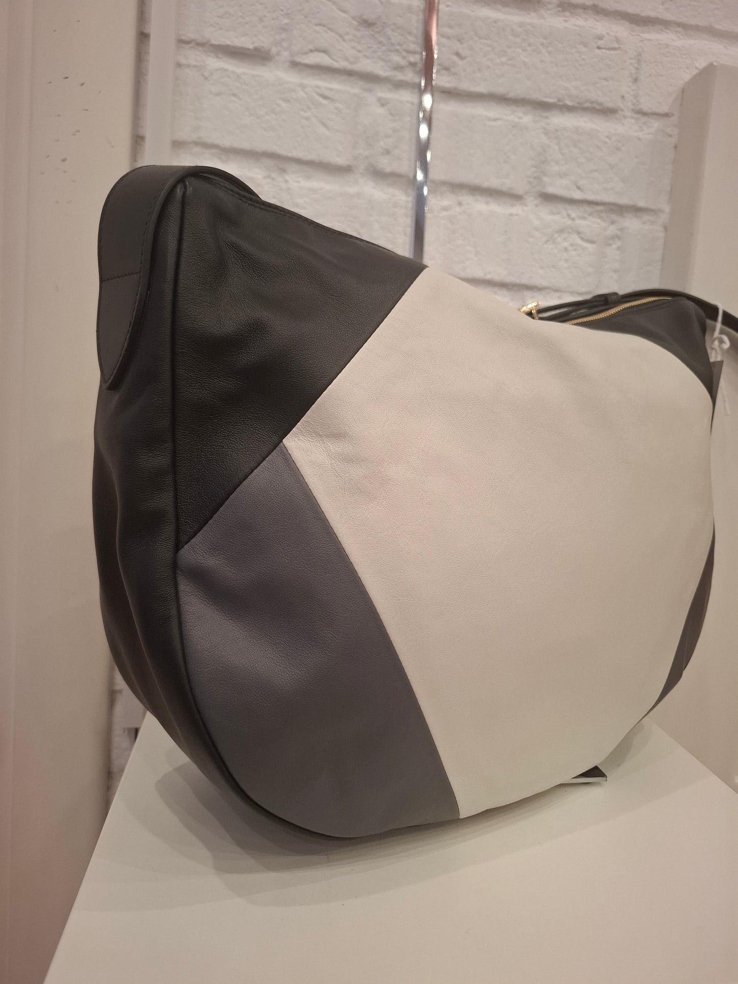 Mezzaluna Furla nuova