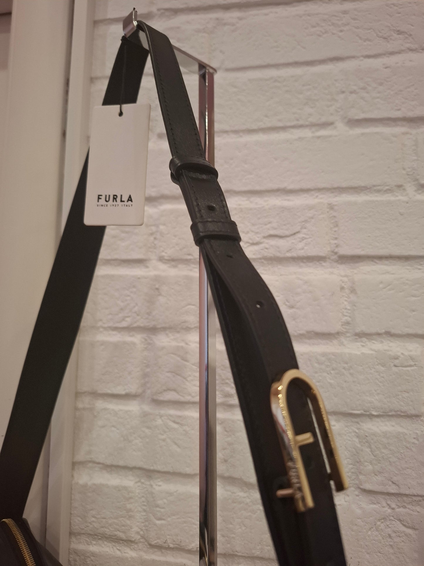Mezzaluna Furla nuova