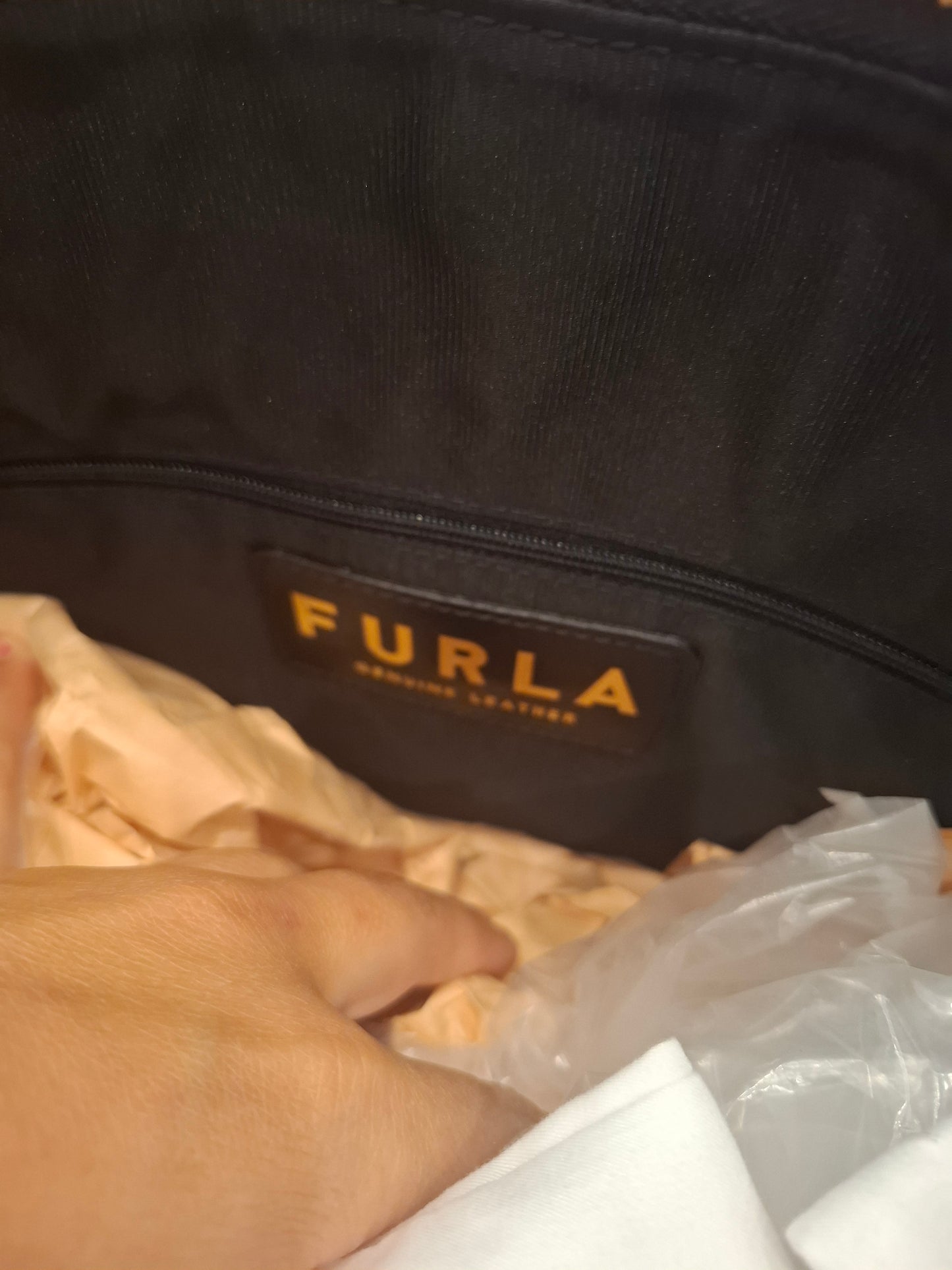 Mezzaluna Furla nuova