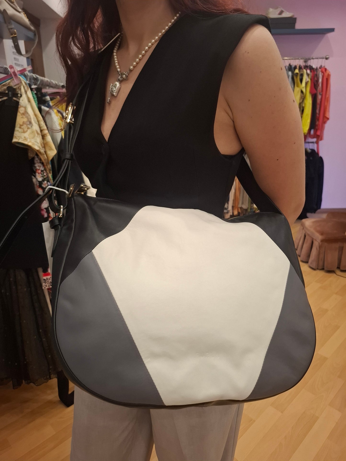 Mezzaluna Furla nuova