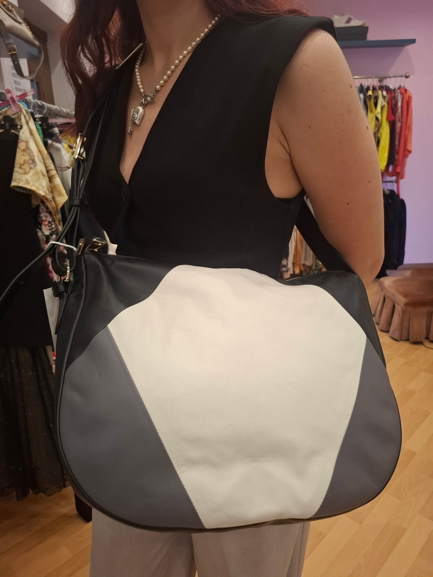 Mezzaluna Furla nuova