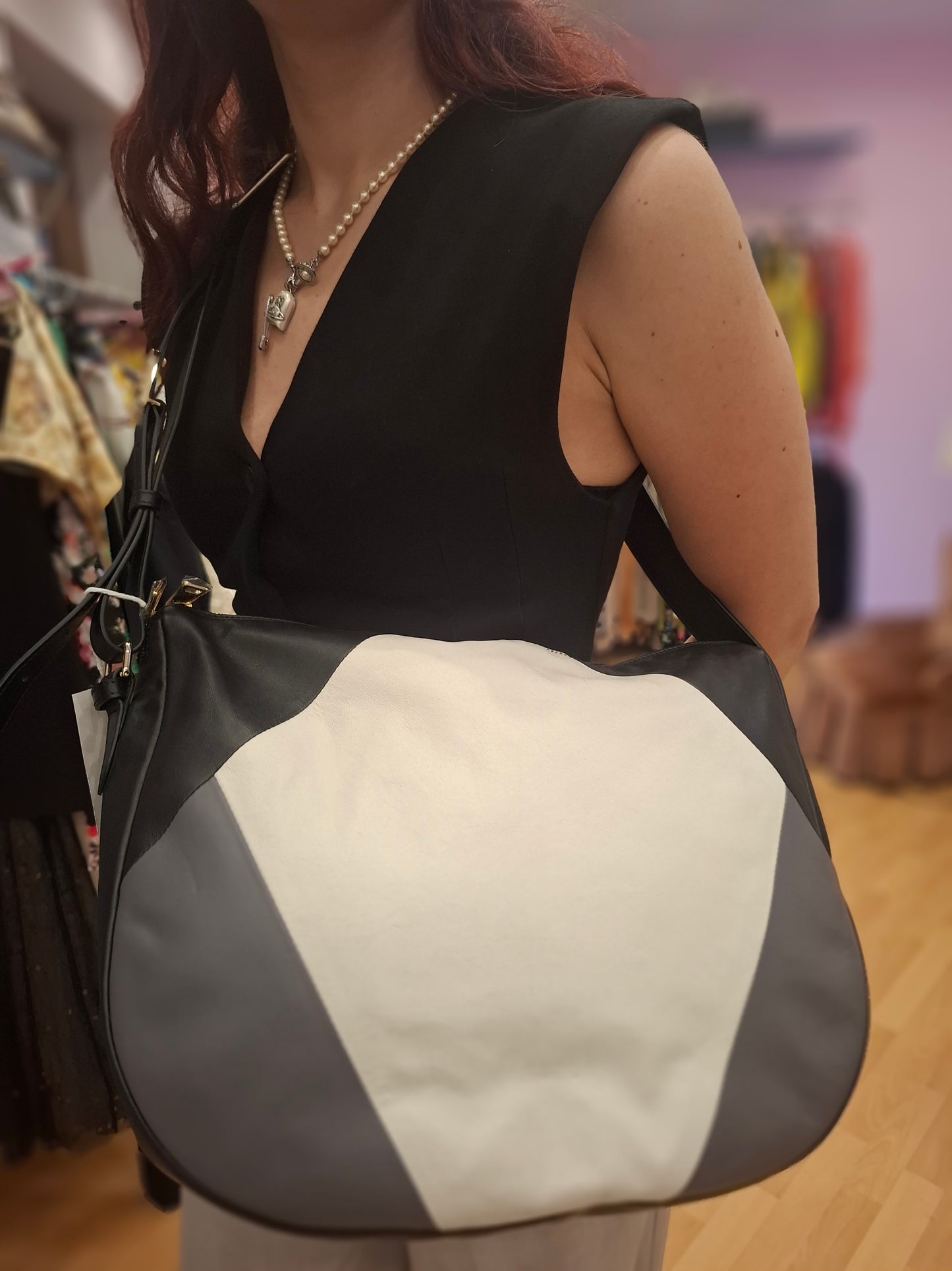 Mezzaluna Furla nuova
