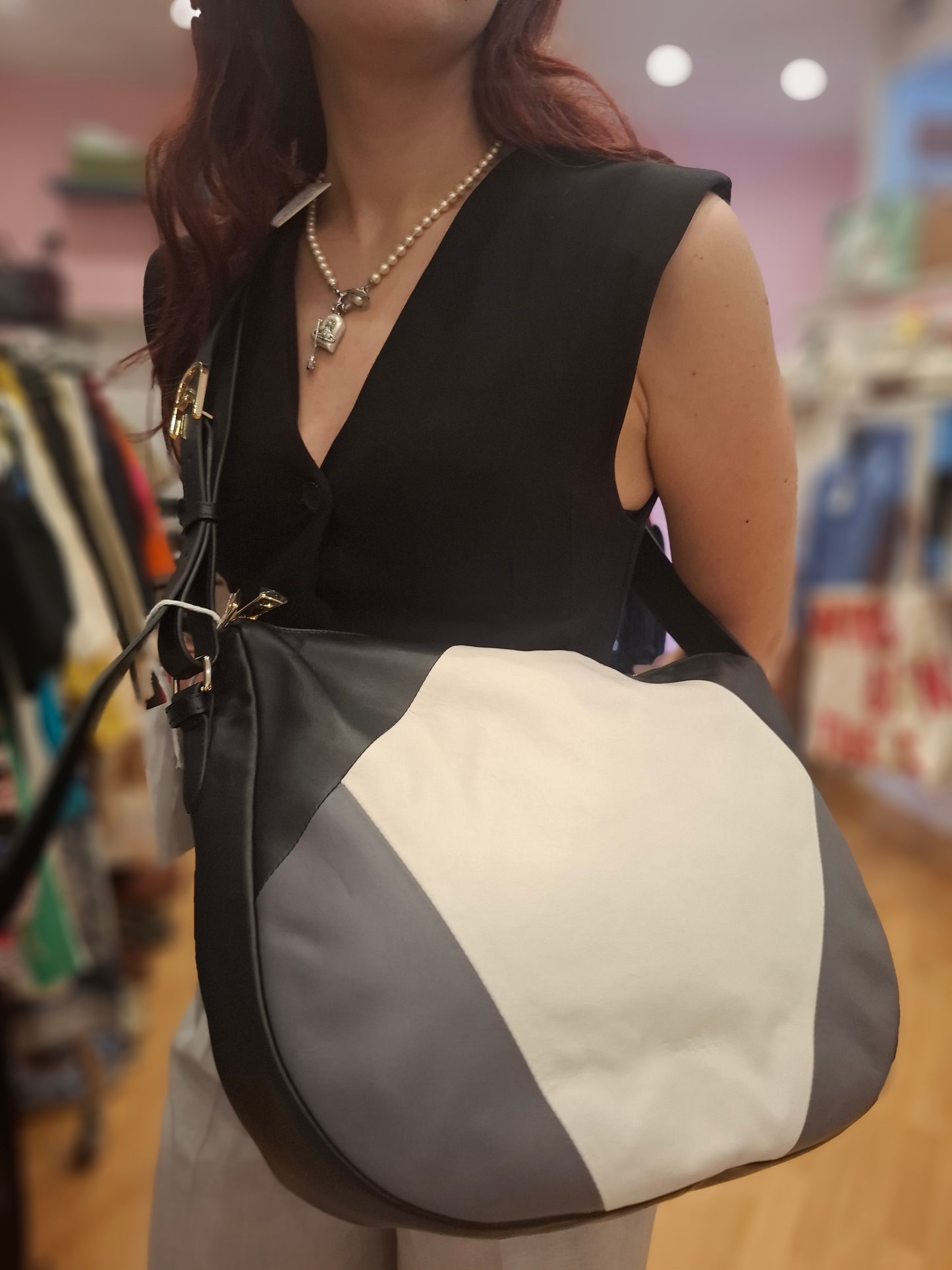 Mezzaluna Furla nuova