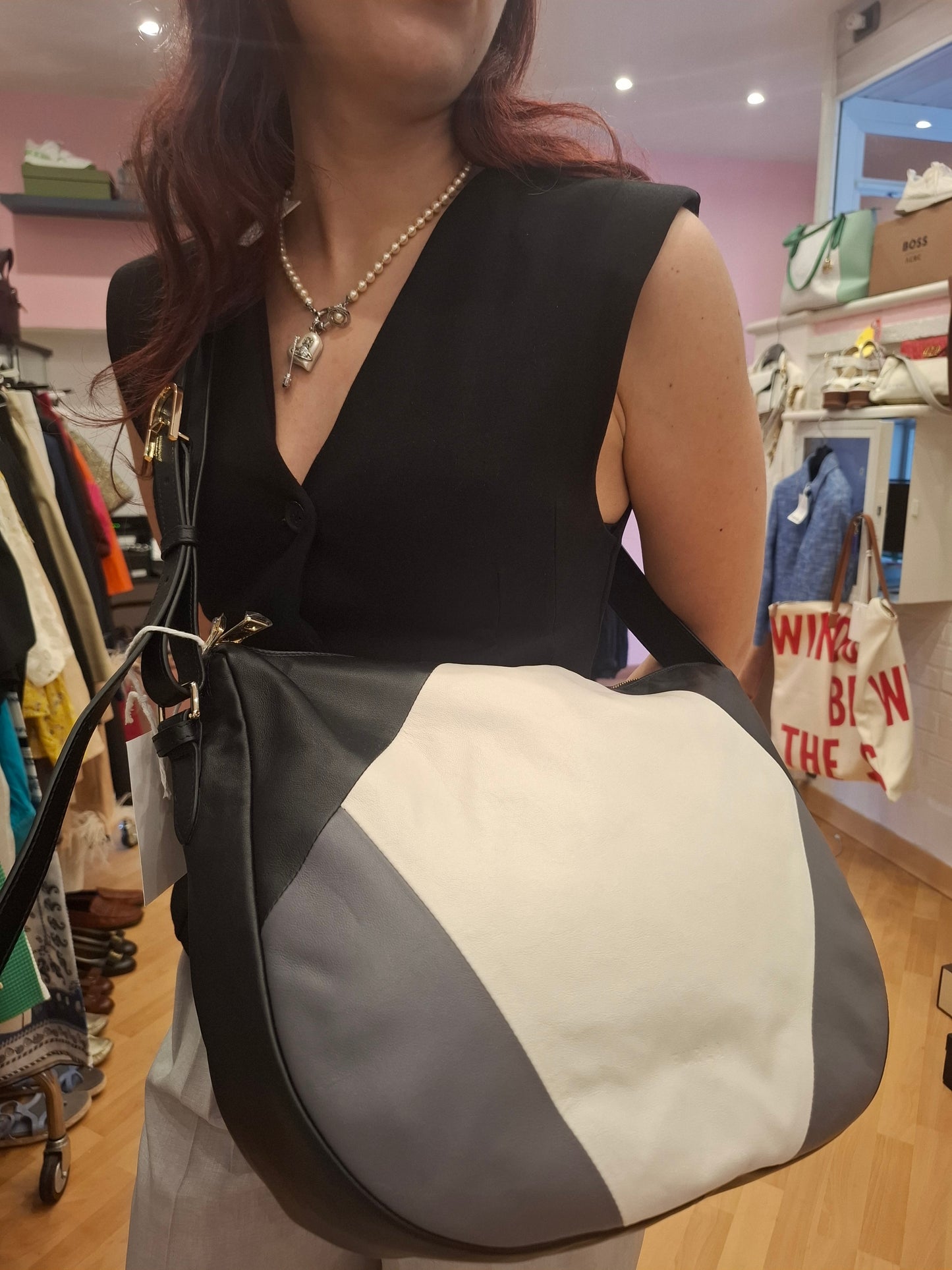 Mezzaluna Furla nuova