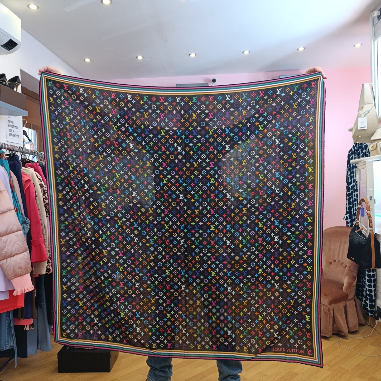 Maxi Stola Louis Vuitton nera multicolore