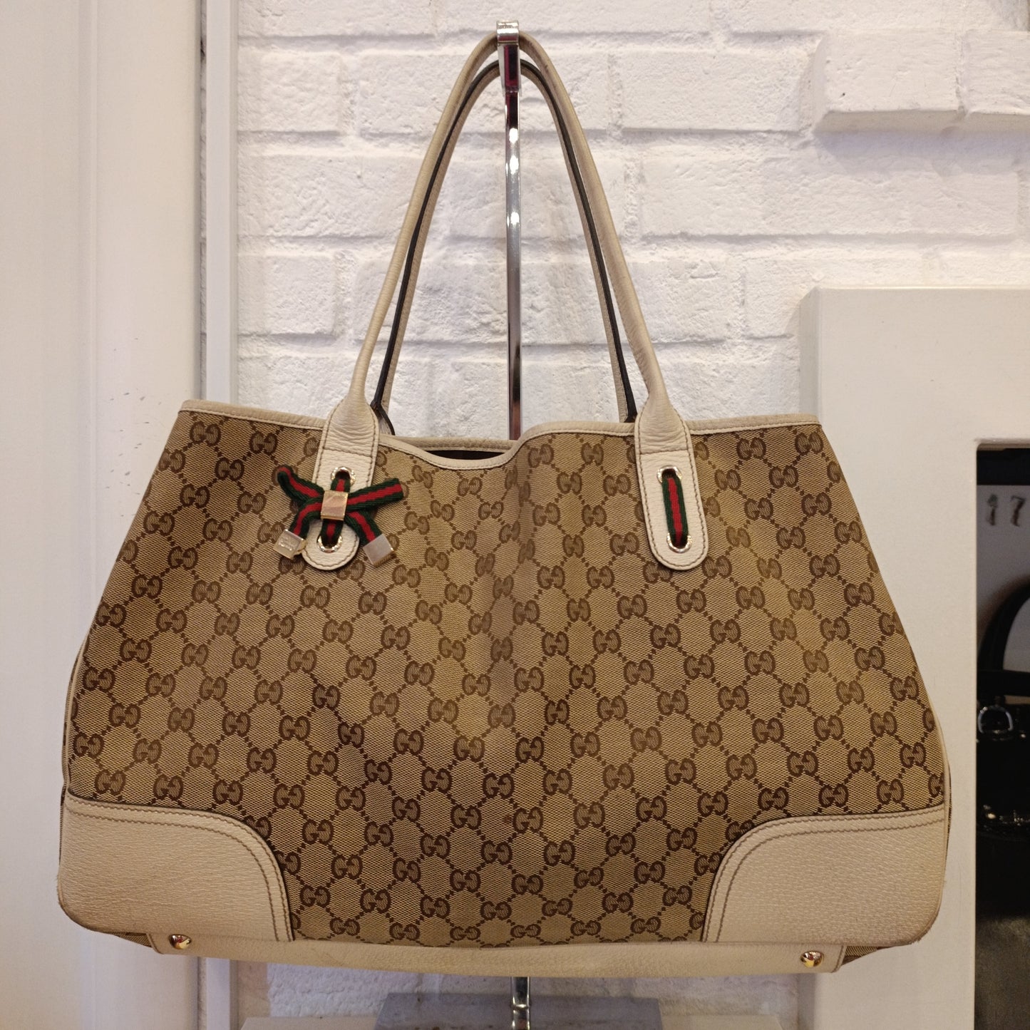 Borsa Gucci dettagli pelle bianca