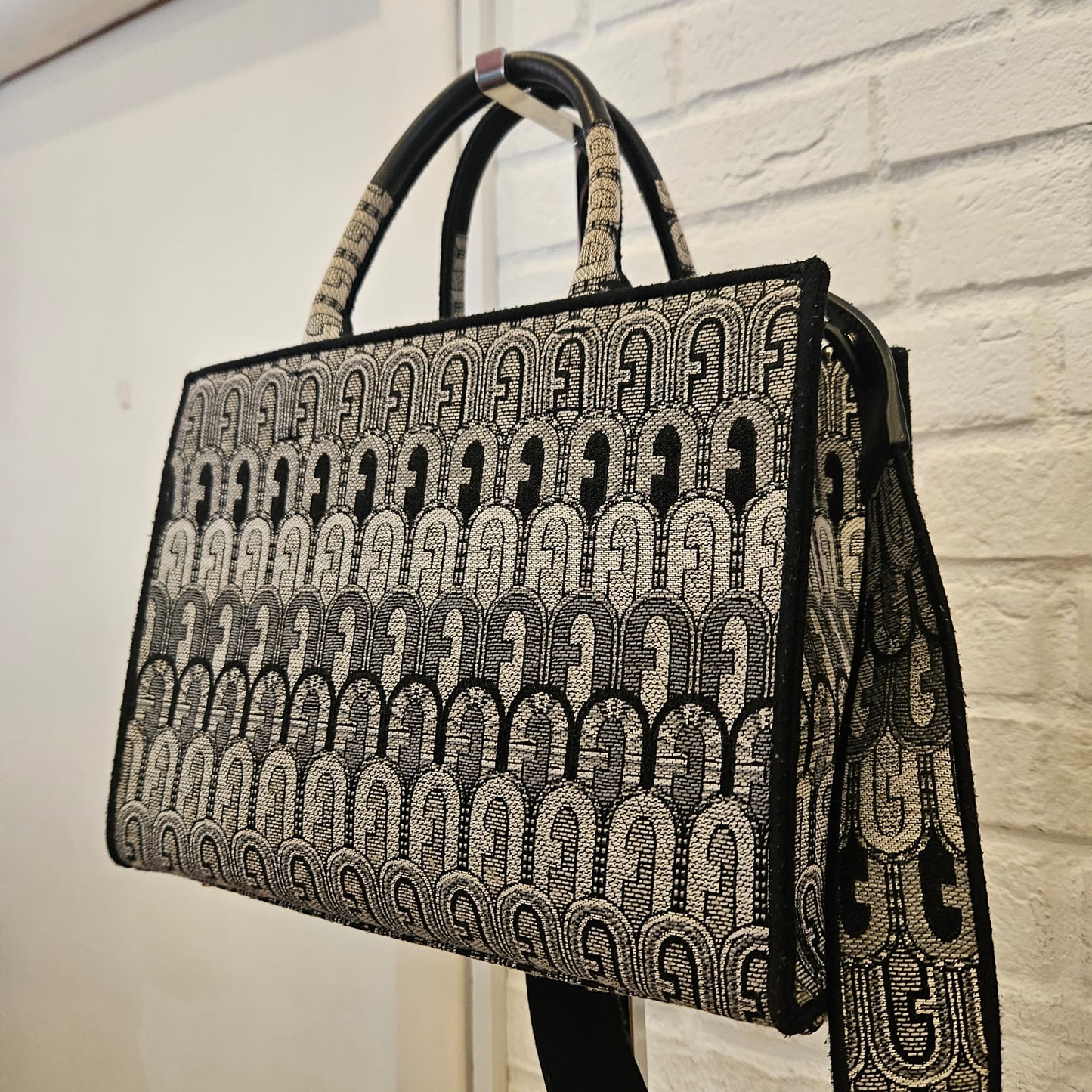 Borsa Furla tessuto Toni