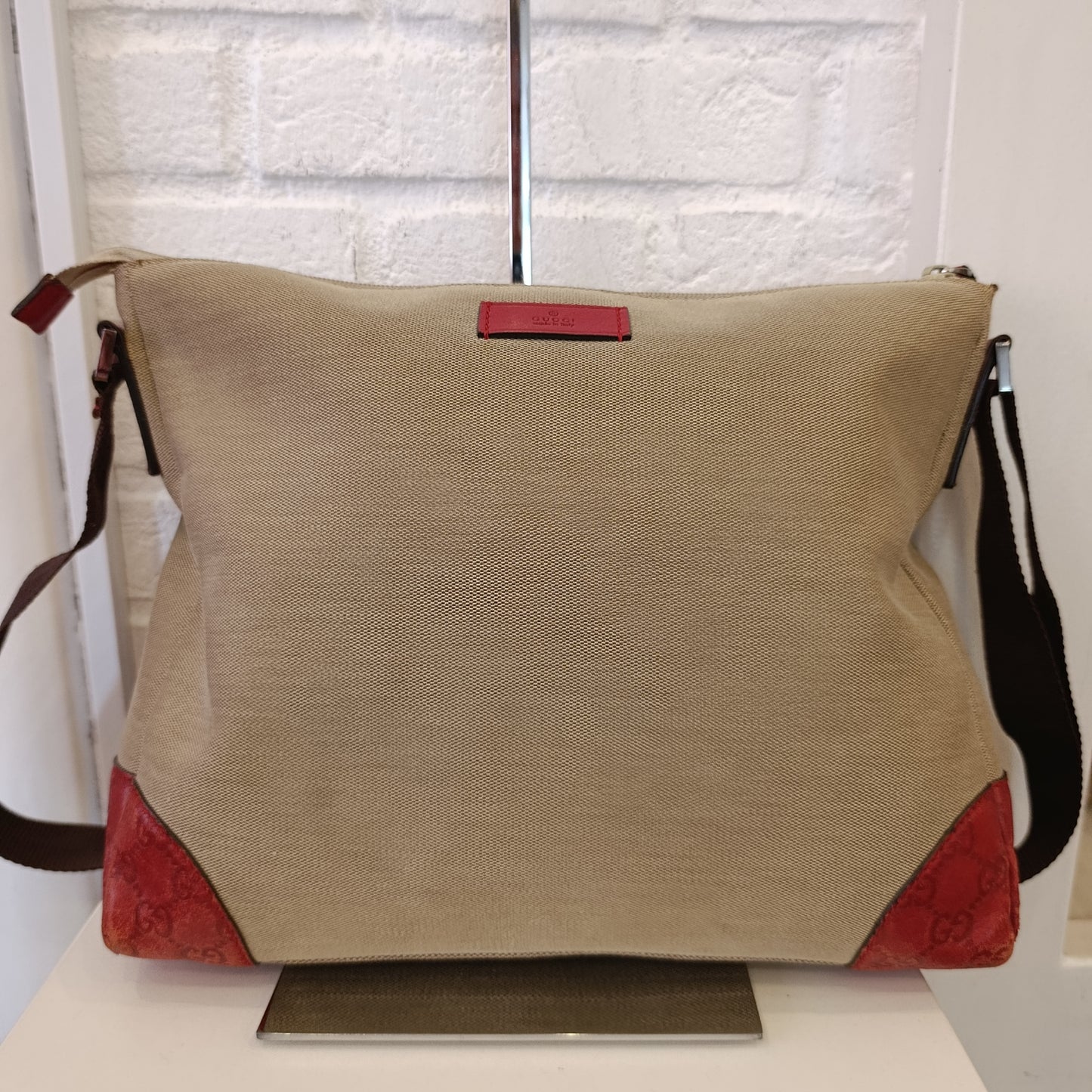 Borsa Gucci dettagli rossi