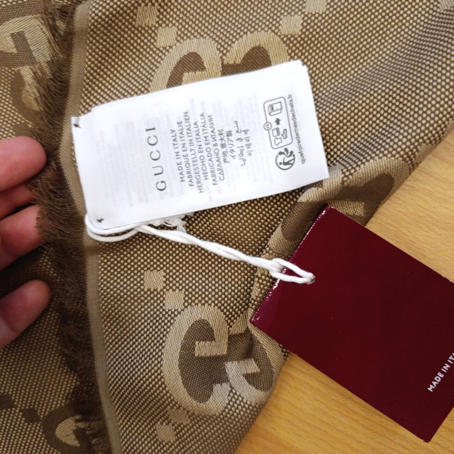 Foulard Gucci maxi logo