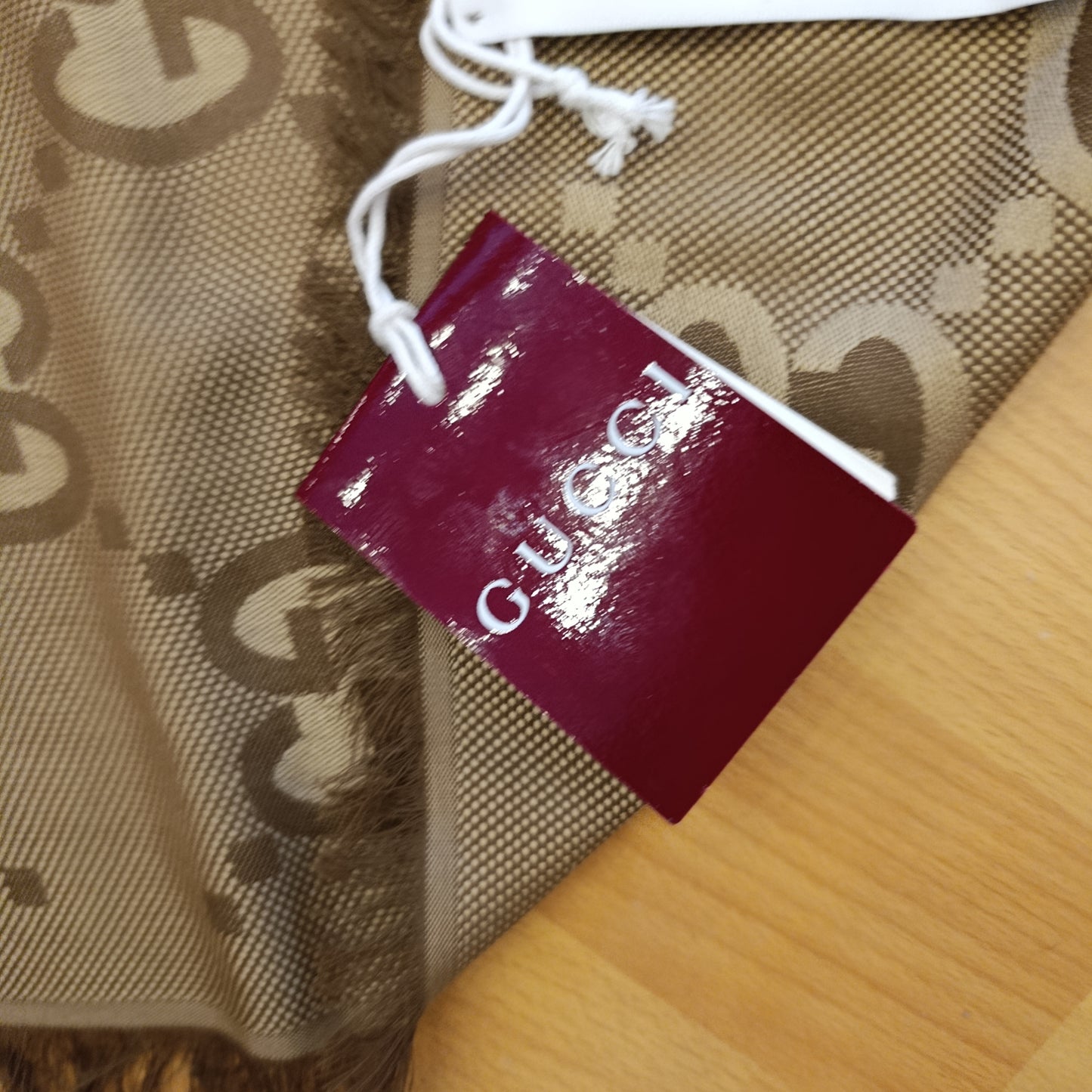 Foulard Gucci maxi logo