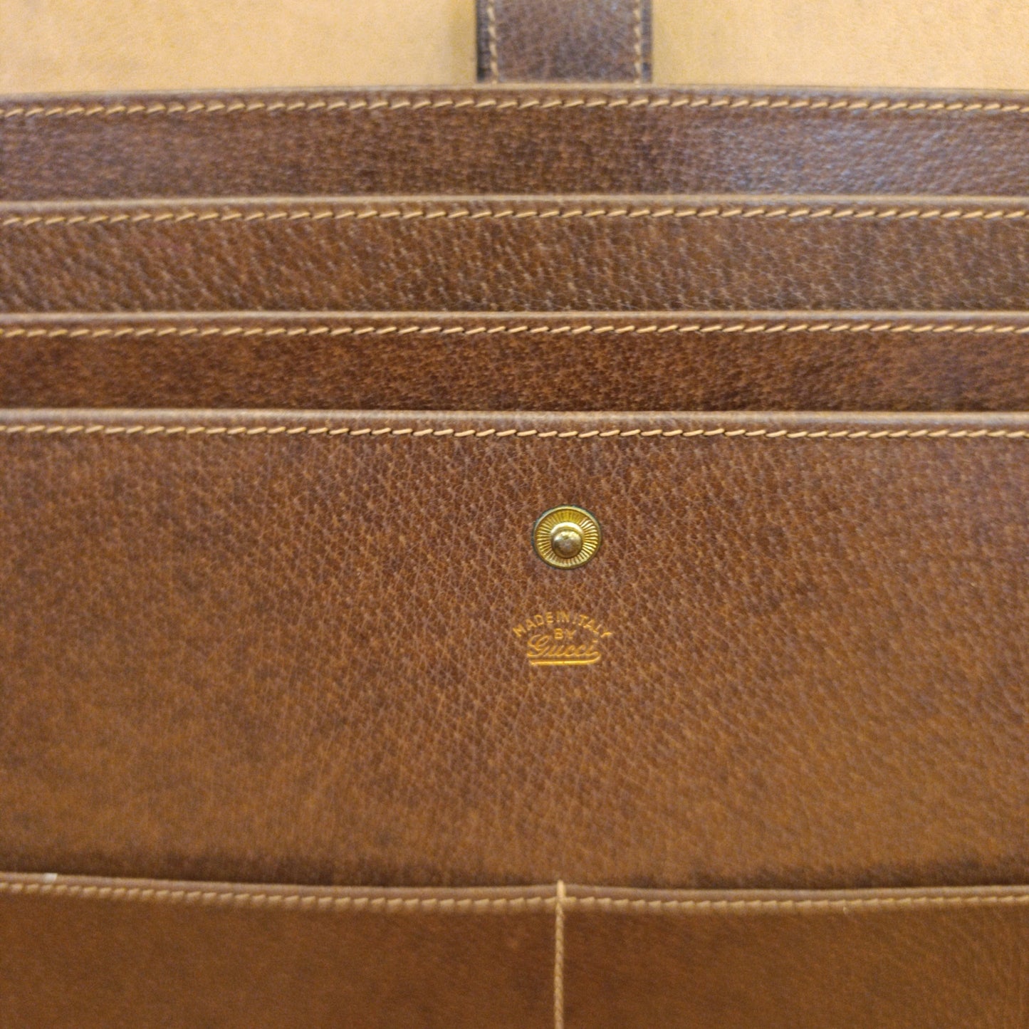 Valigia Gucci vintage 24h