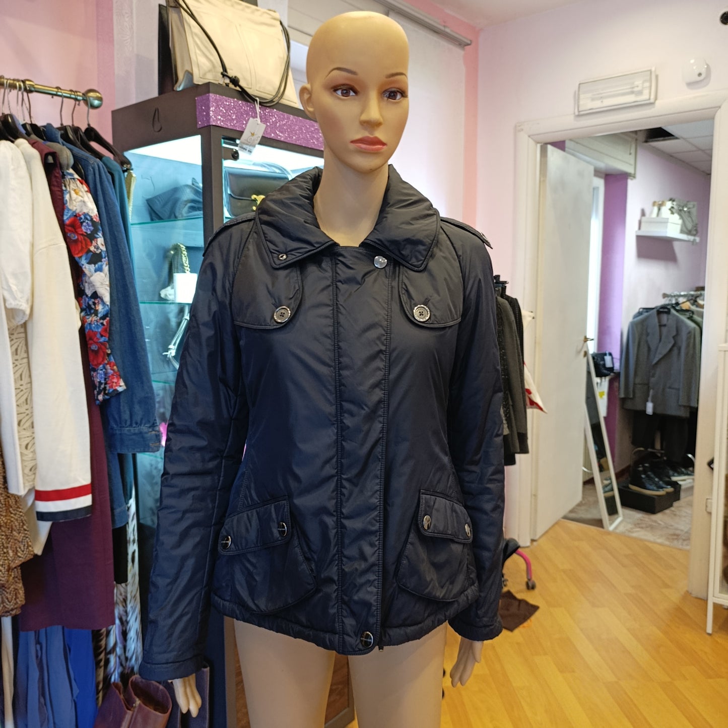 Piumino Burberry tg 40 corto