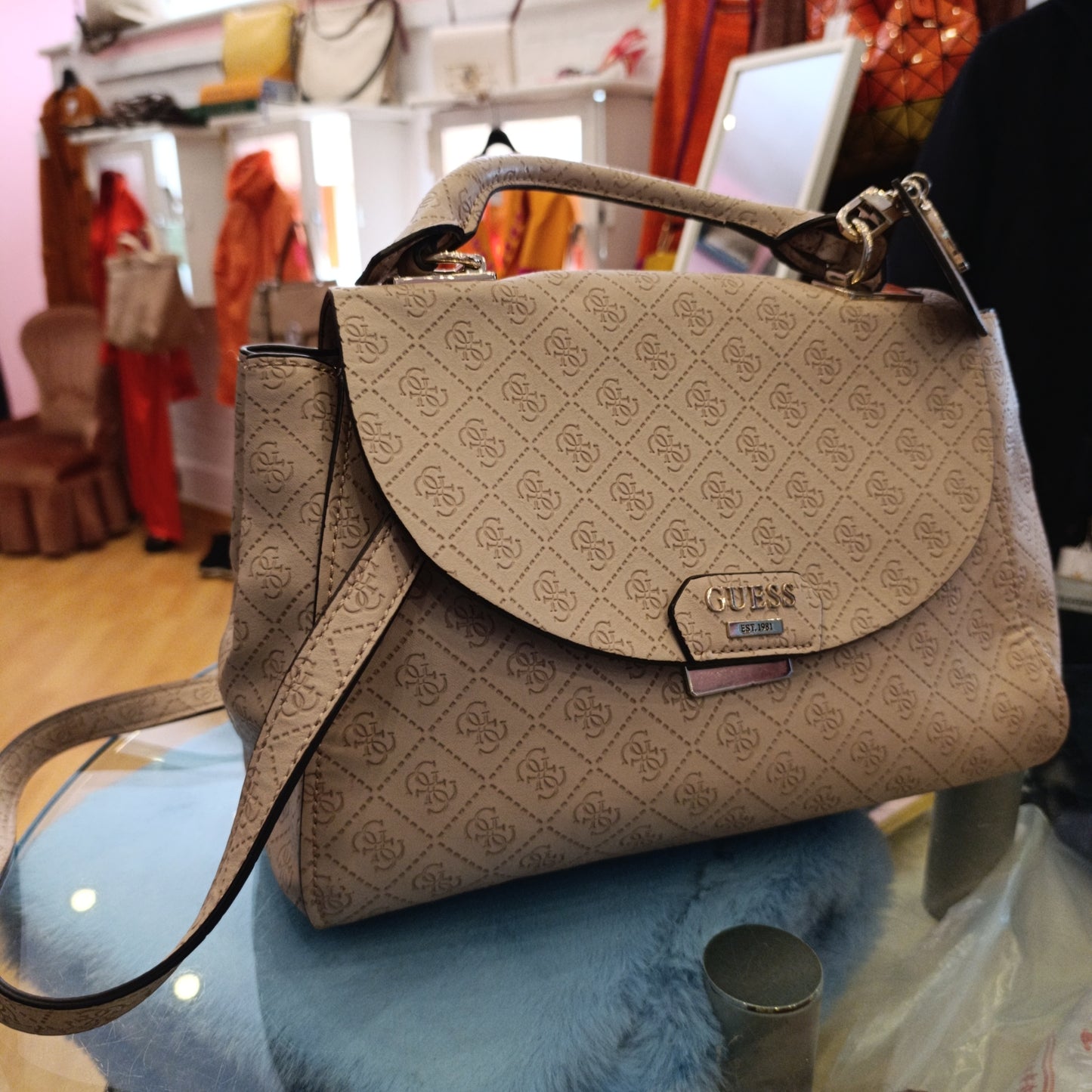 Bauletto Guess logo