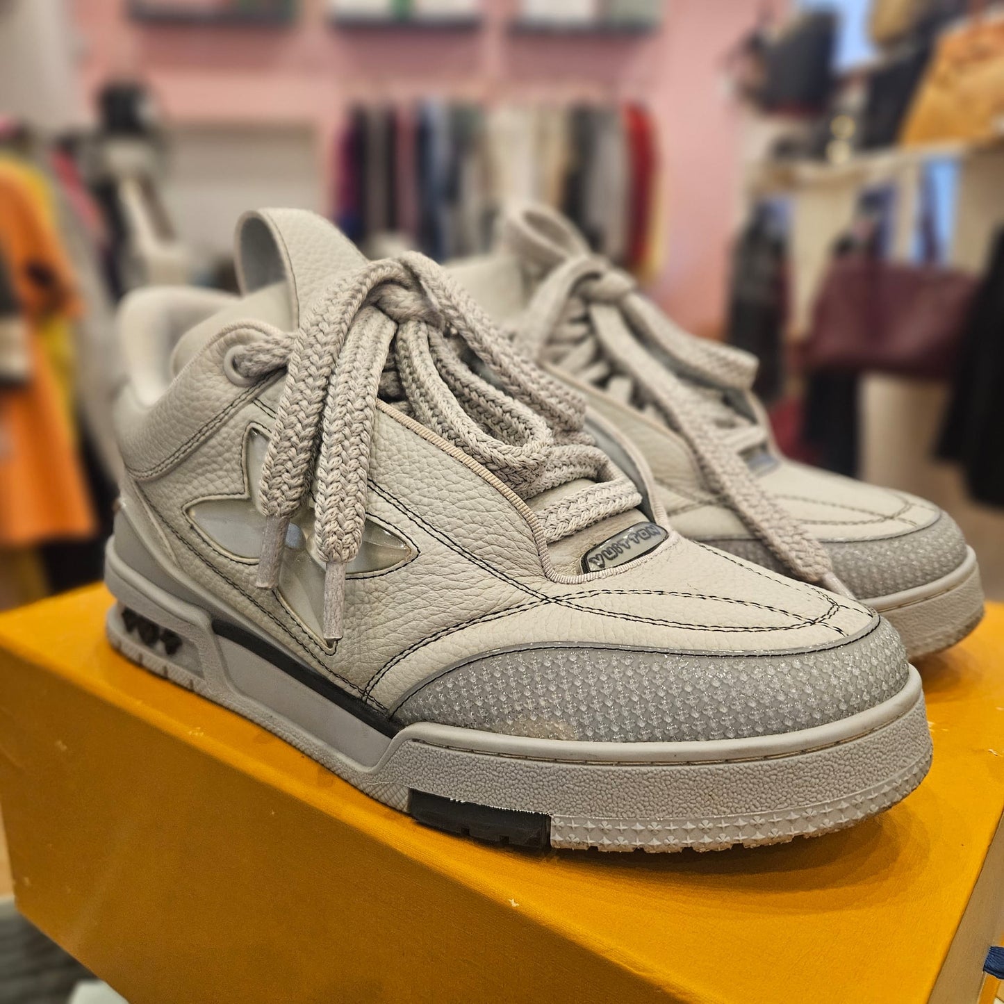 Louis Vuitton Trainer n* 8/42