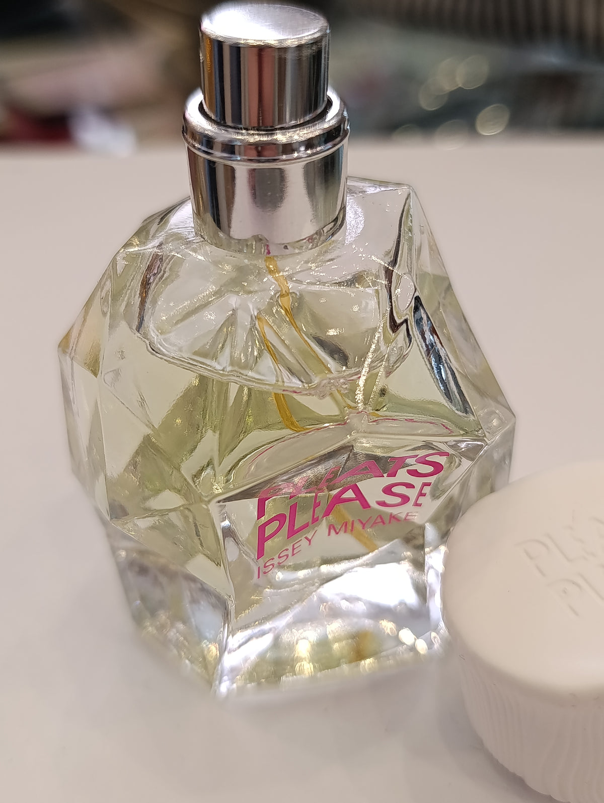 Profumo Issey Miyake 'Pleats Please'
