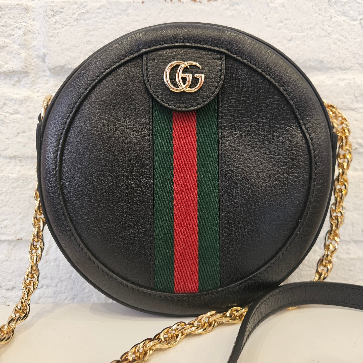 Gucci Round