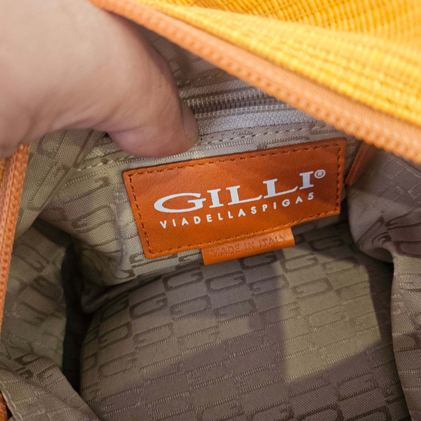 Borsa Gilli