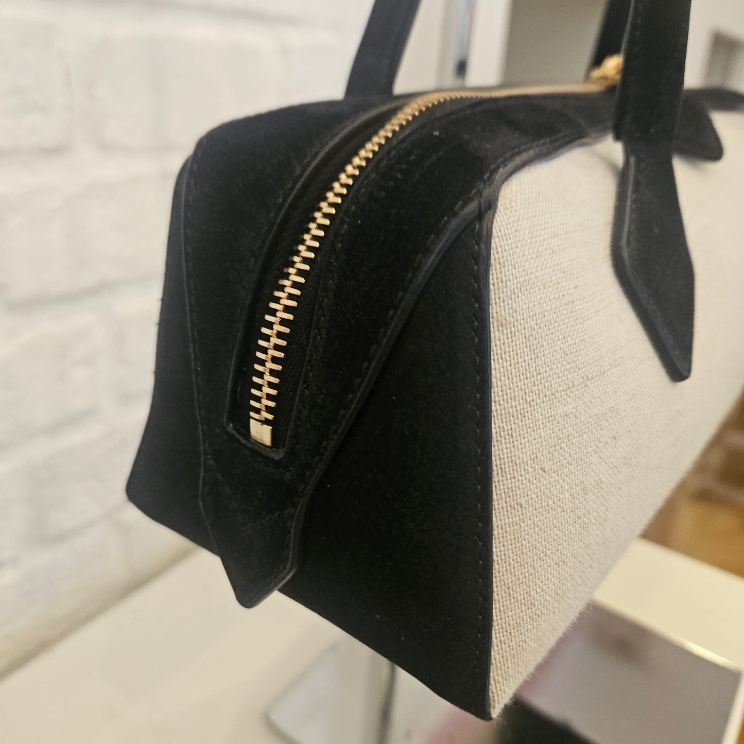 Le Teckel Alaïa