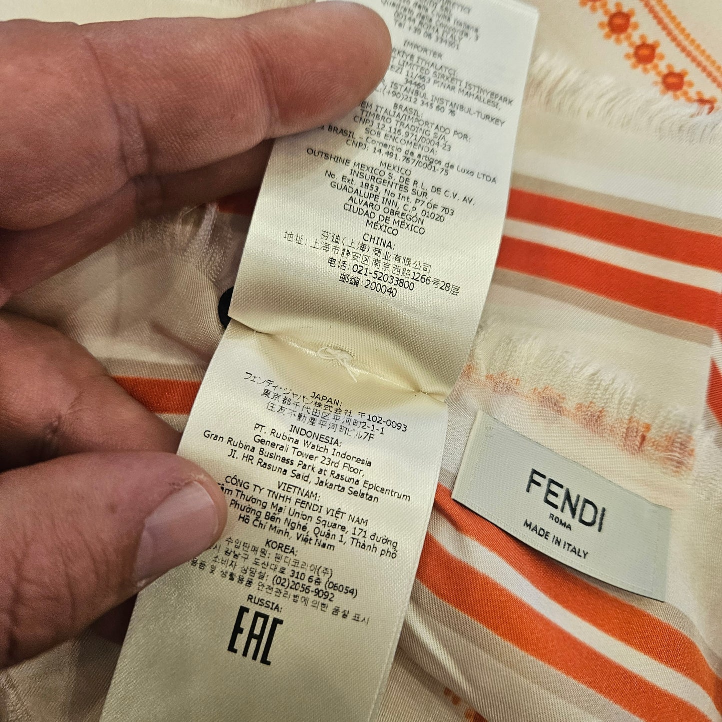 Maxi Carrè Fendi in seta