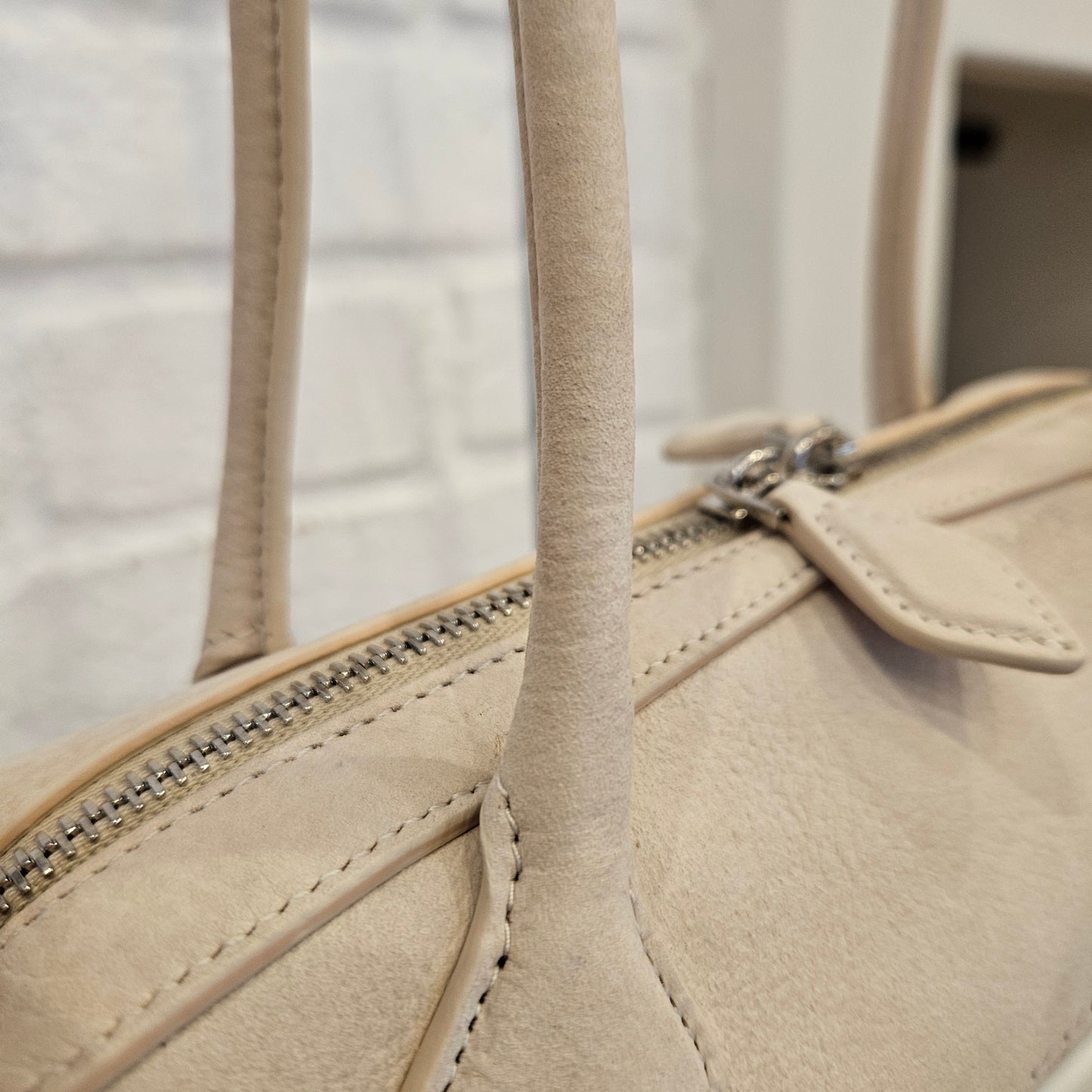 Le Teckel Alaïa (mis 27)