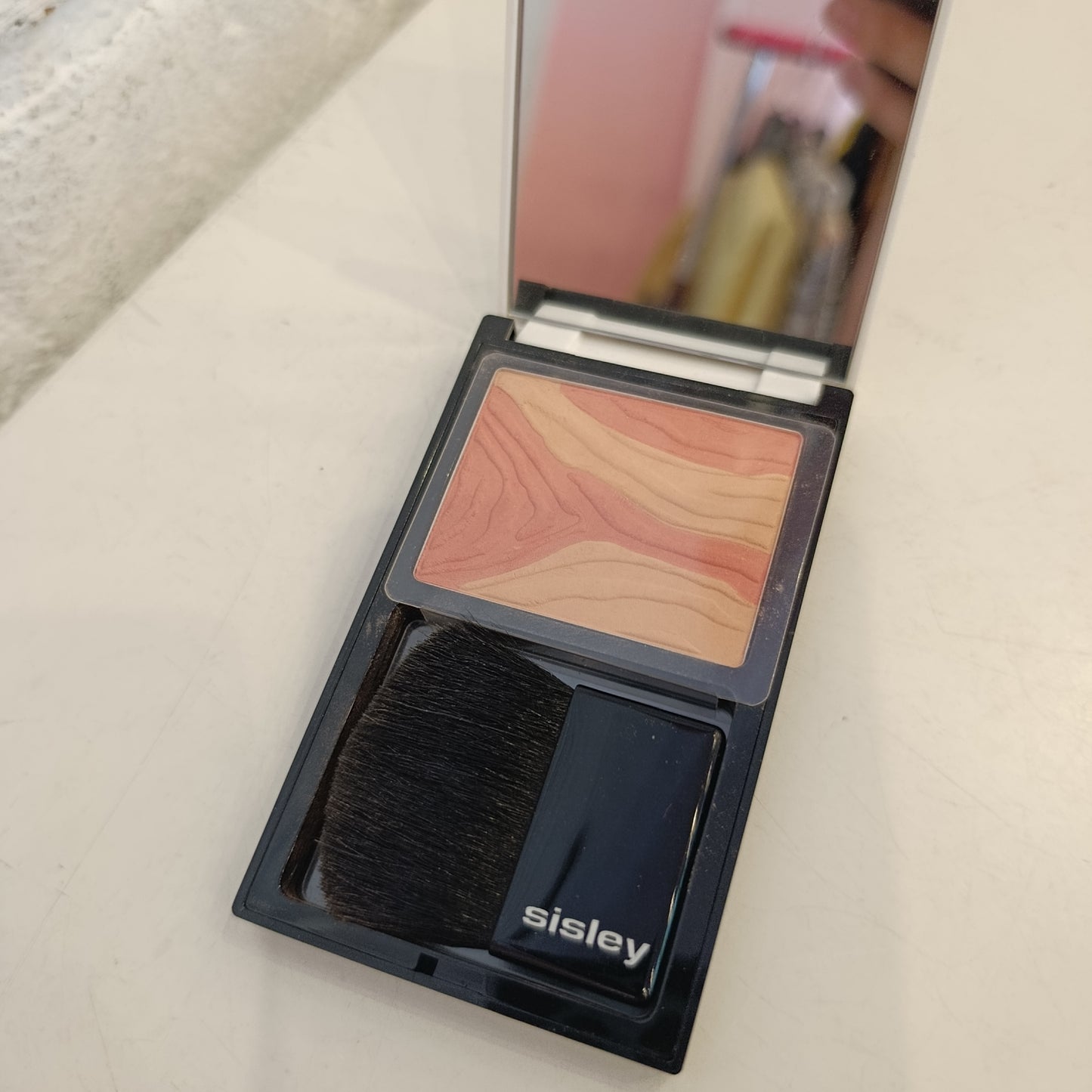 Blush Sisley