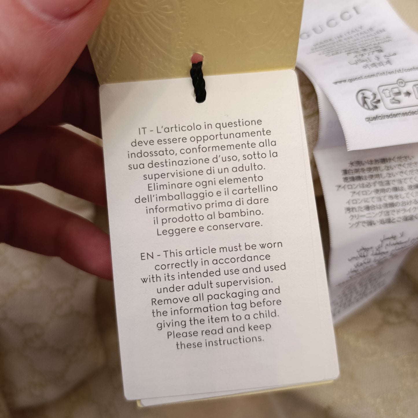 Sciarpa Gucci colorazione panna nuova con cartellino