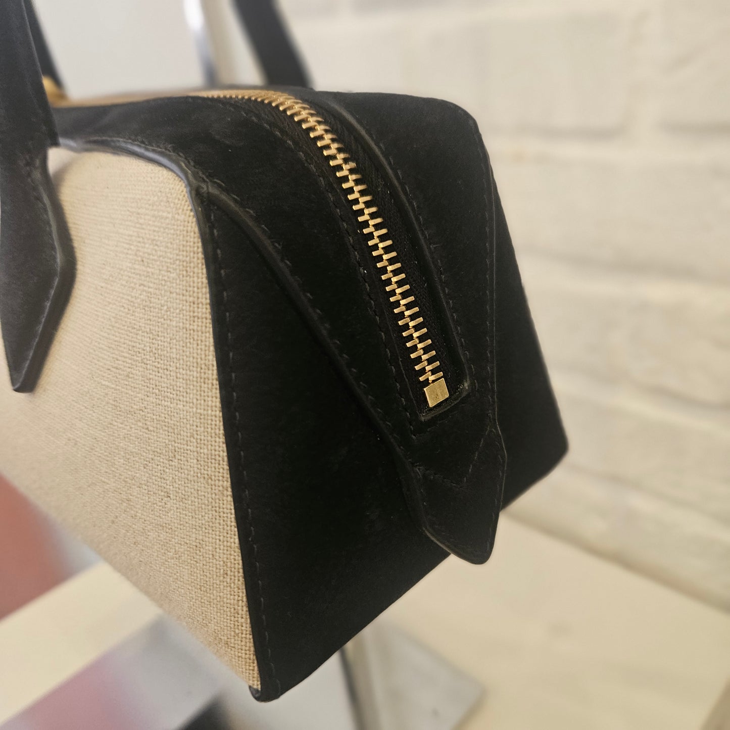 Le Teckel Alaïa
