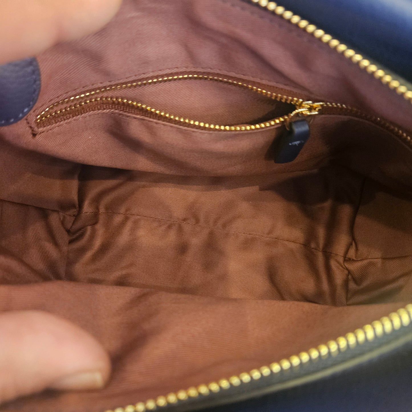 Borsa Coccinelle blu con tracolla