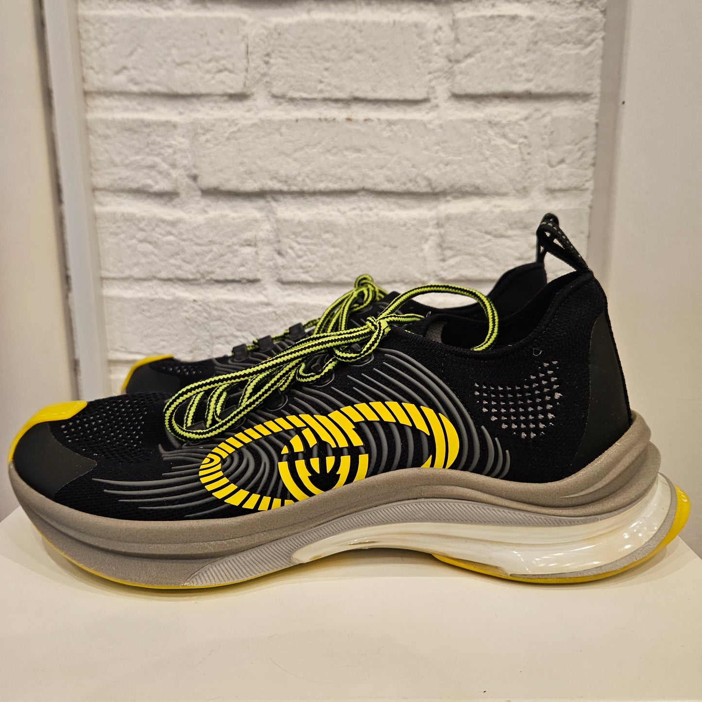 Run Gucci n 10.5