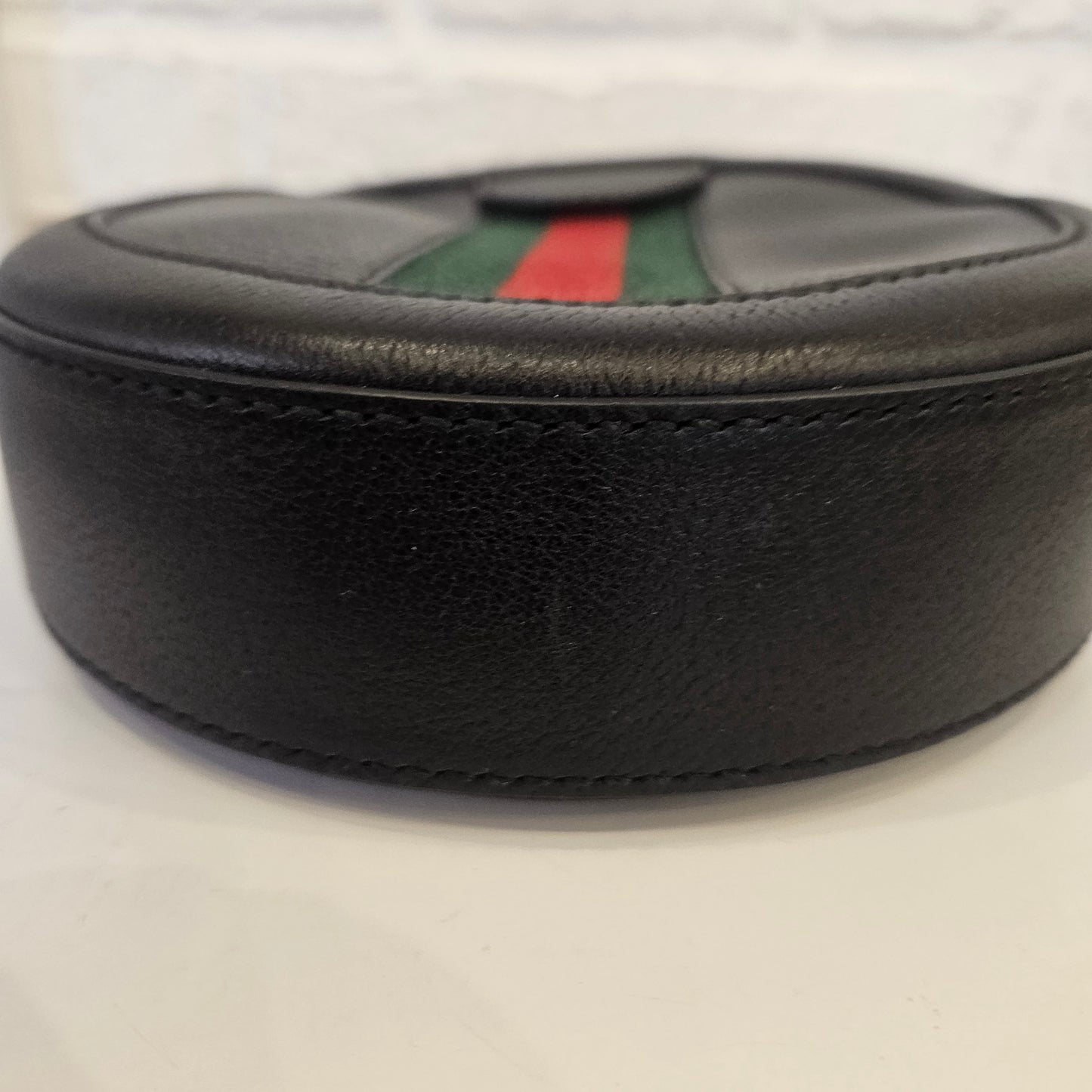 Gucci Round