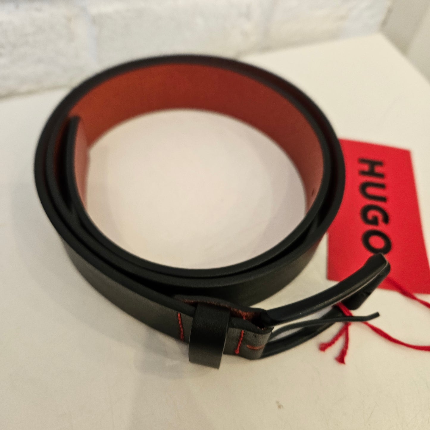Cintura Hugo Boss mis 80/90