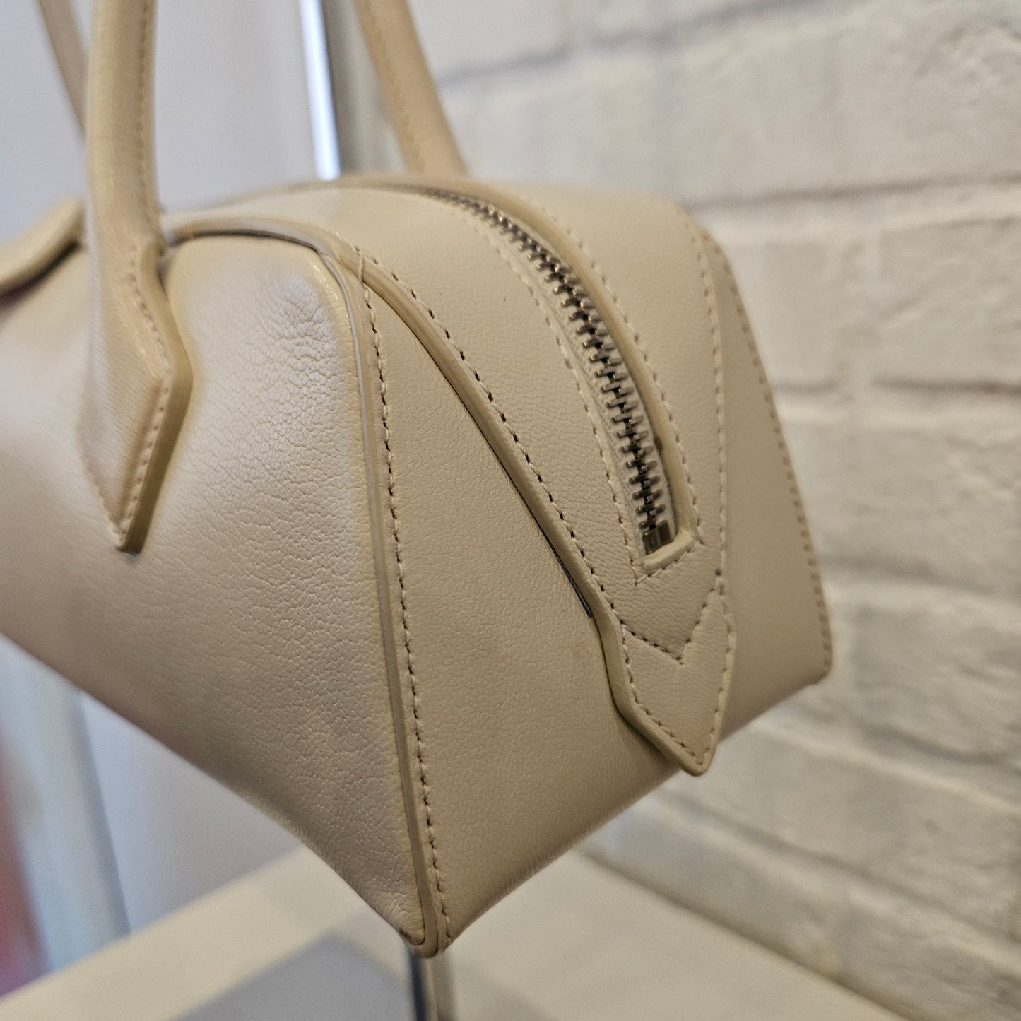 Alaïa Le Teckel bianco avorio