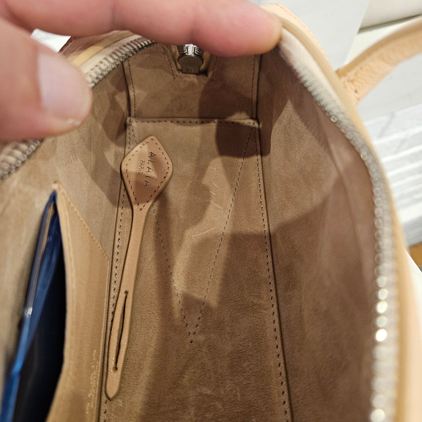 Le Teckel Alaïa