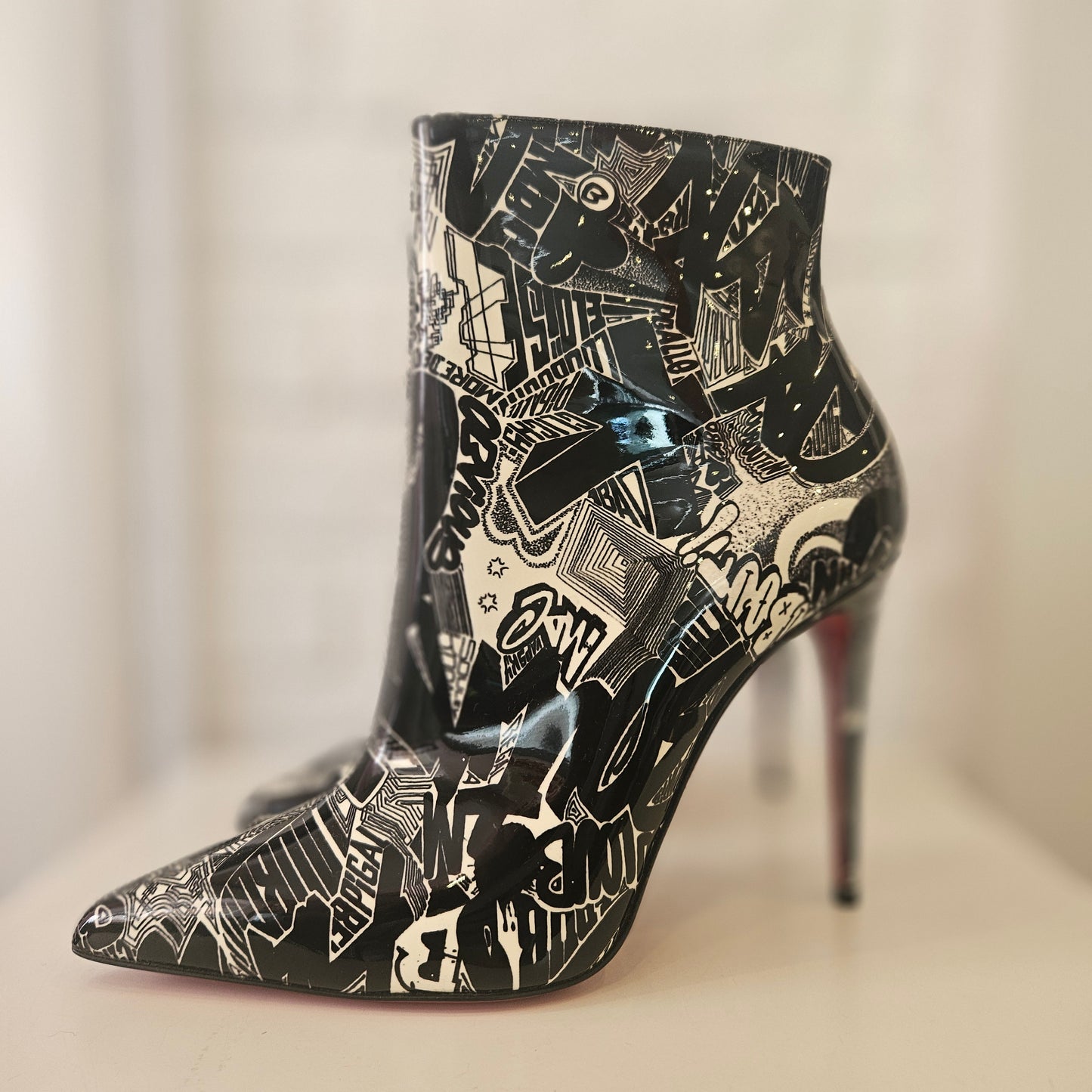 Nikograf So Kate Louboutin n 39