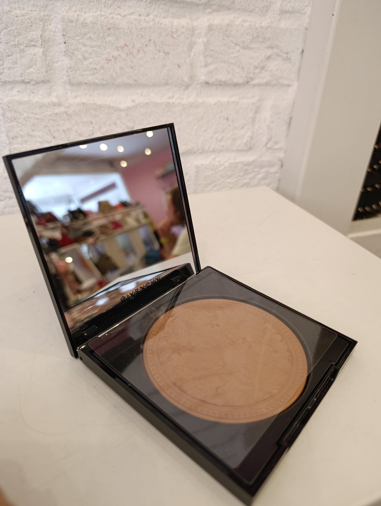 Givenchy croisiere terre exotique