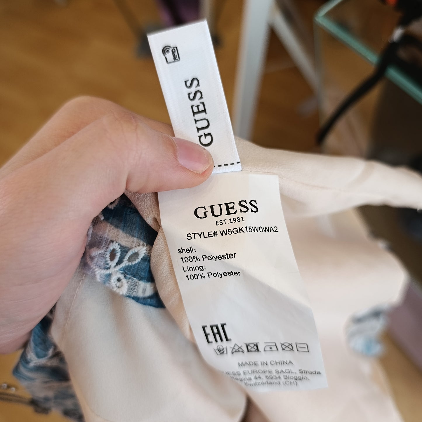 Abito Guess tg S nuovo con cartellino