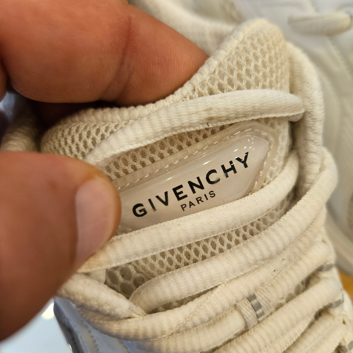 TK-MX Runner Givenchy n37