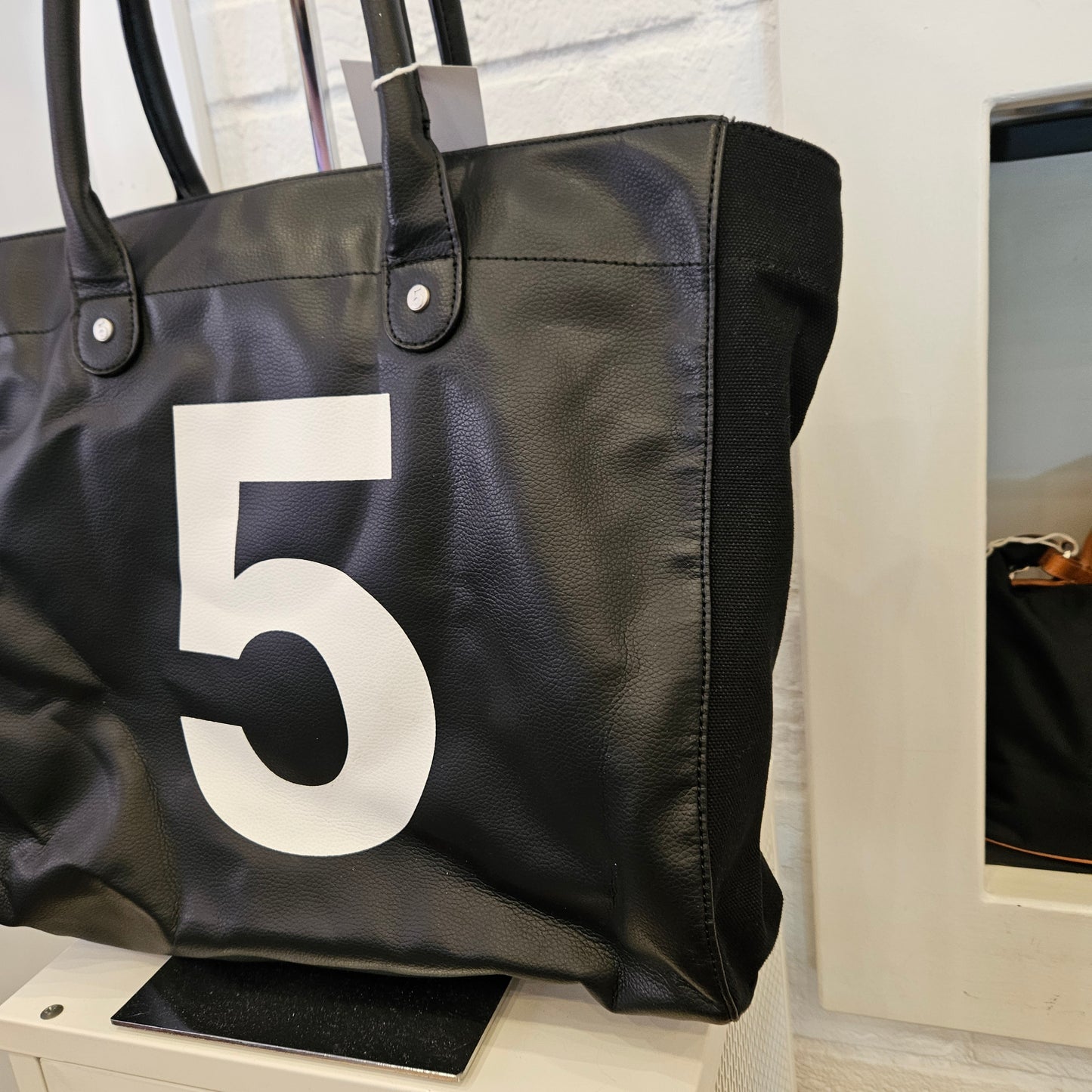 Borsa 5 Prewiew