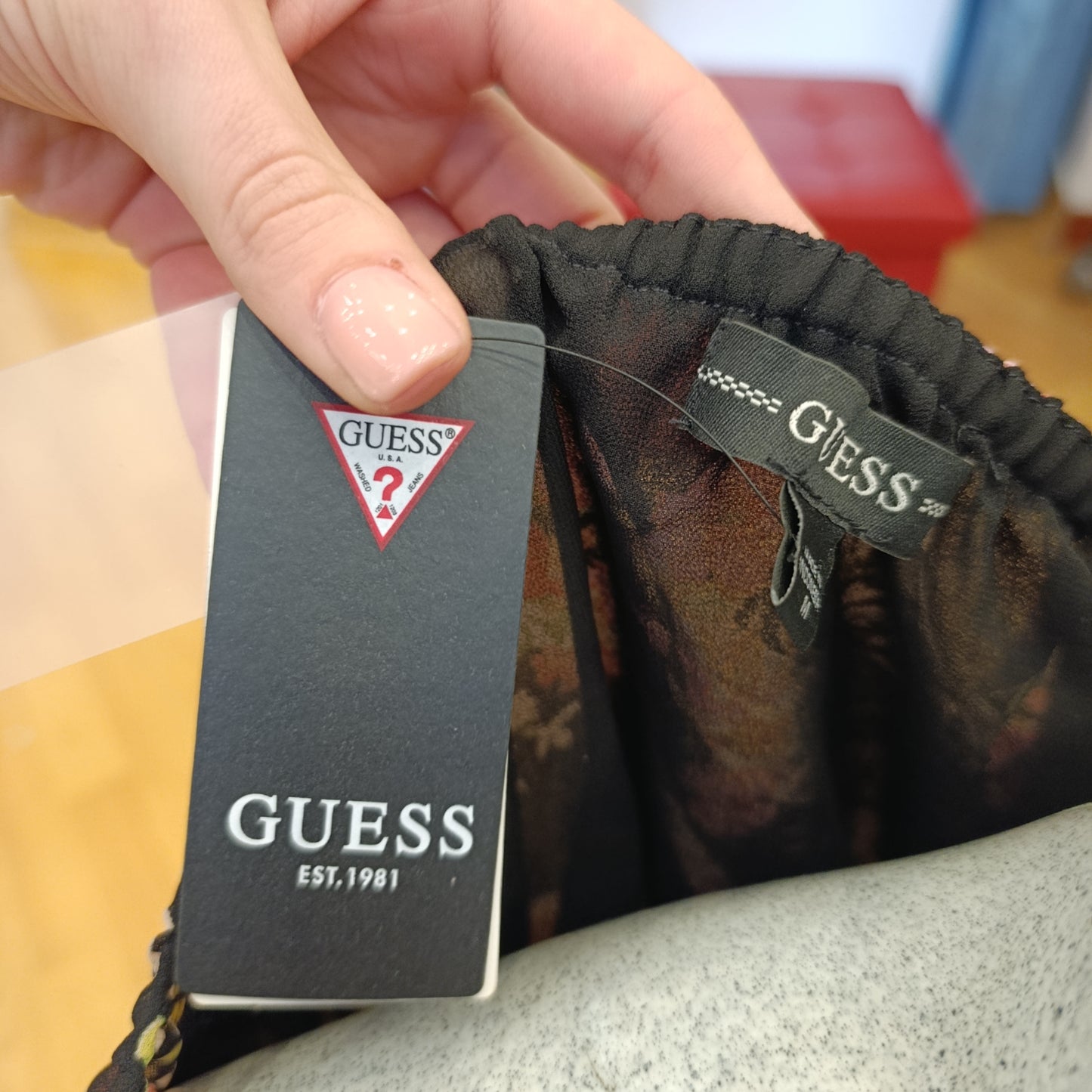Blusa Guess nuova con cartellino tg M