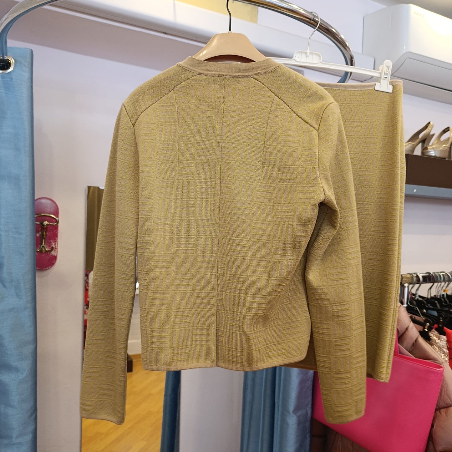 Completo Alessandro dell'acqua tg 42/44
