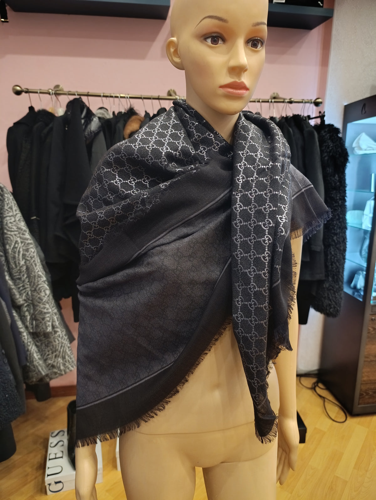 Sciarpa Gucci monogram nera e argento