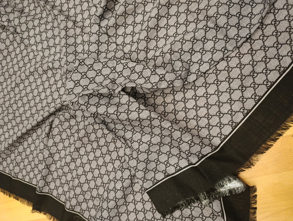 Sciarpa Gucci double face grigia