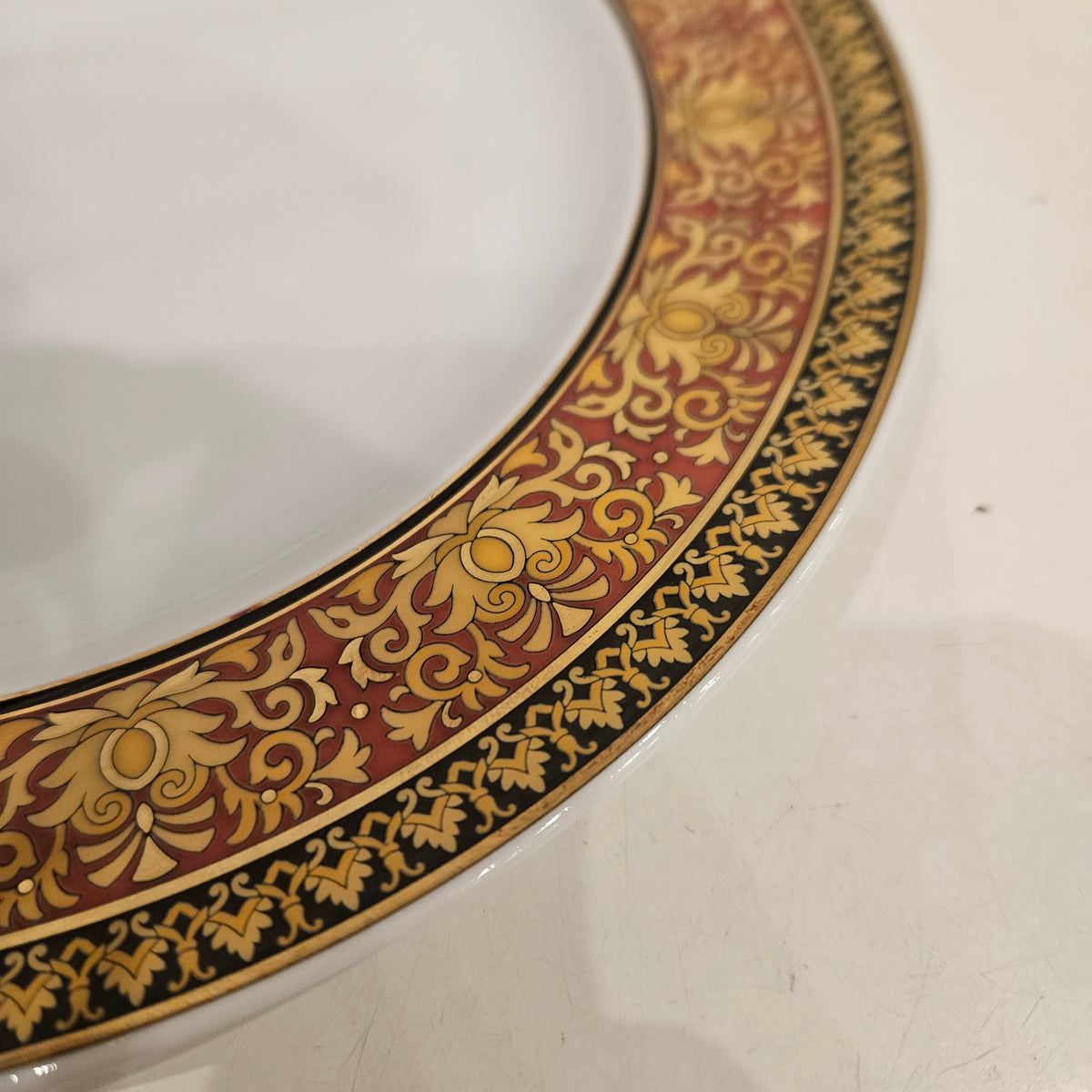 Servizio Piatti 6 Persone (26 Pz) Rosenthal Versace - Collezione "Medusa Red" (Copia)
