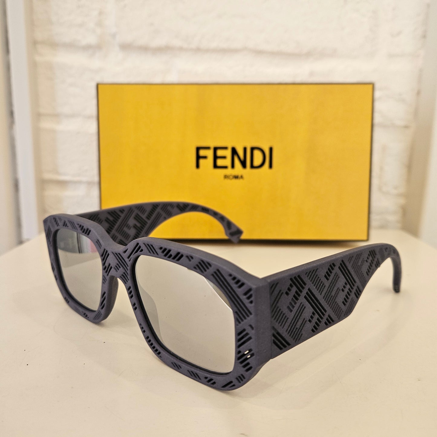 Fendi Shadow sunglasses