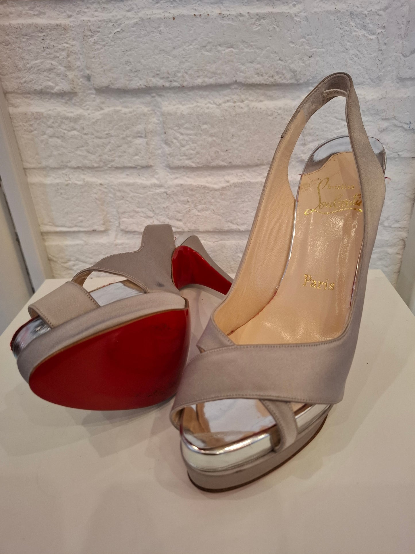 Scarpe Louboutin n*38 argento