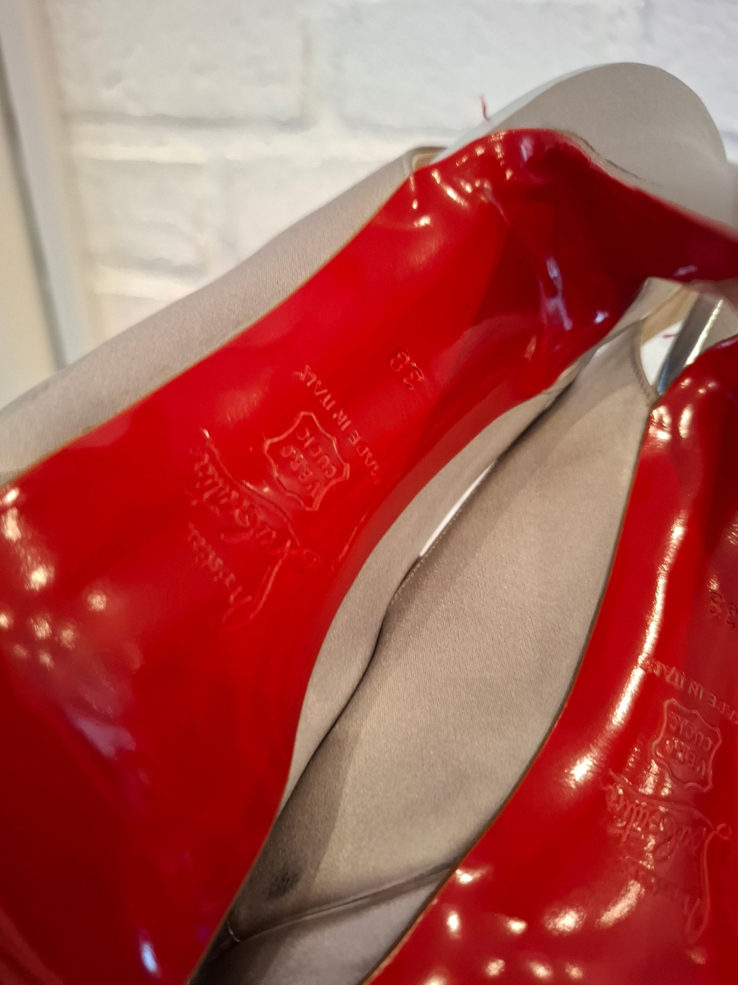 Scarpe Louboutin n*38 argento