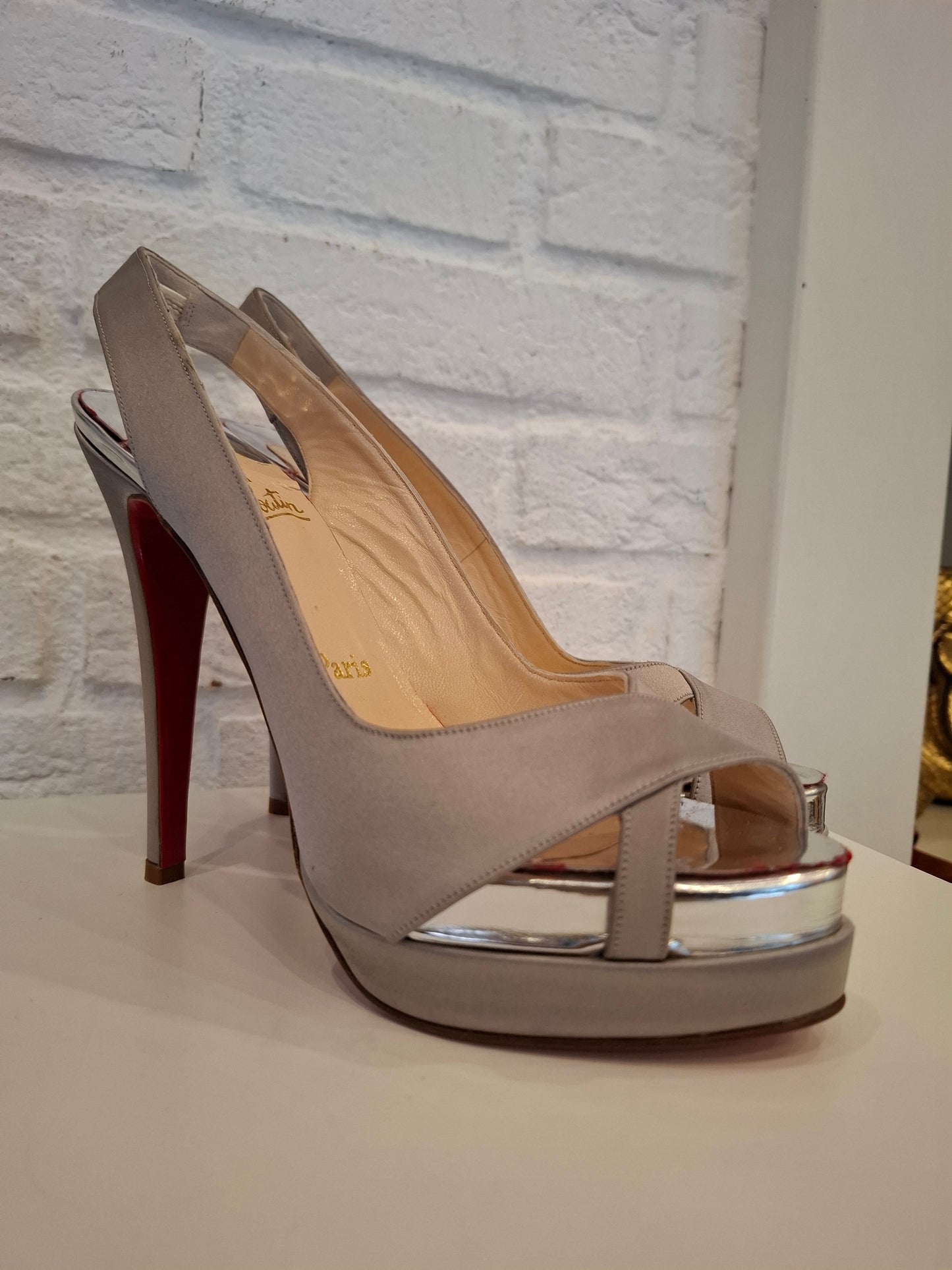 Scarpe Louboutin n*38 argento