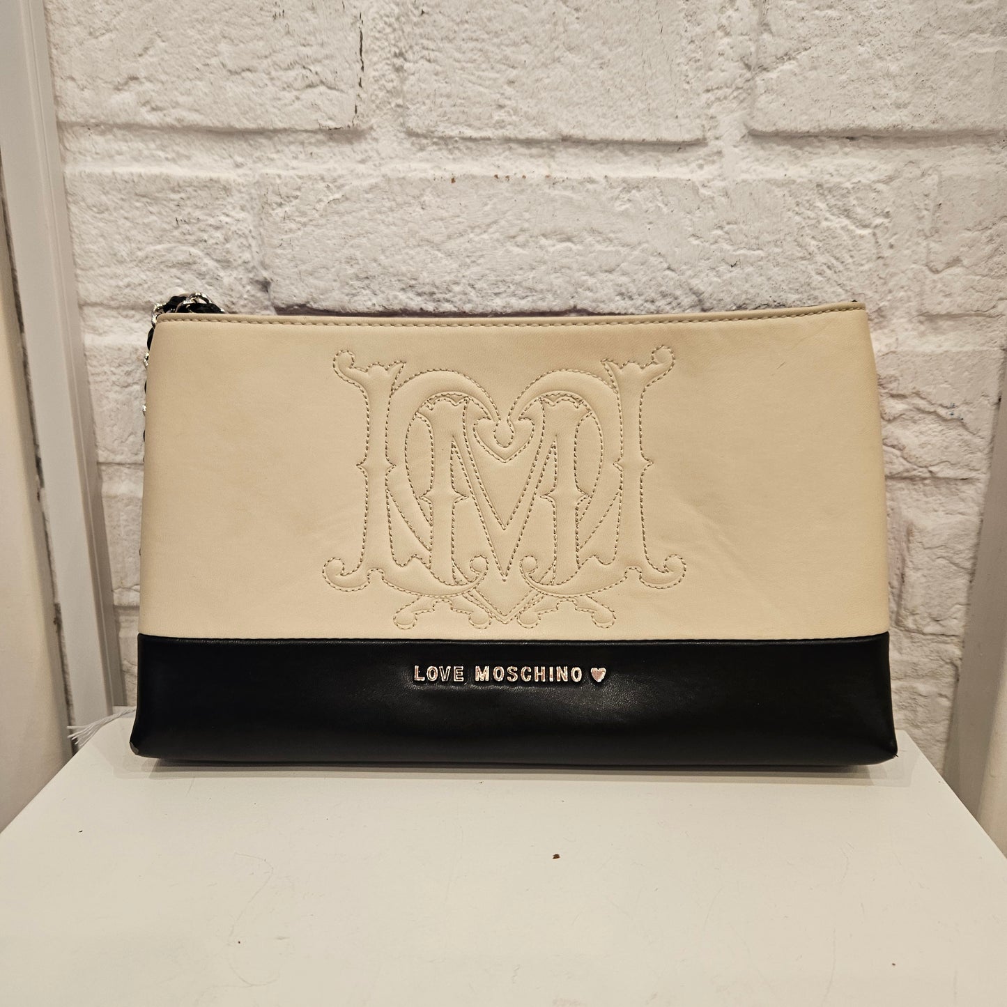 Pochette Love Moschino